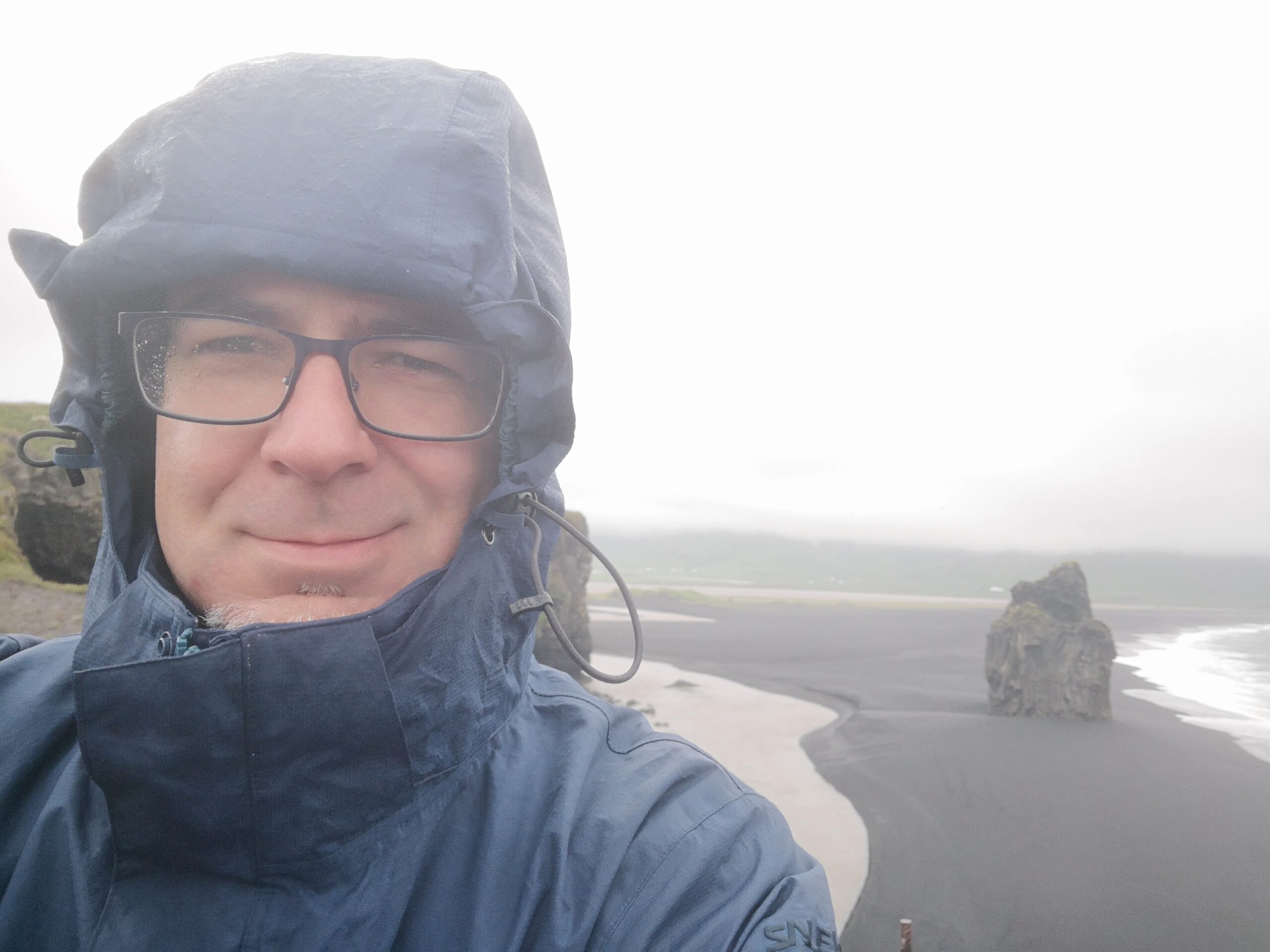 La spiaggia nera di Reynisfjara