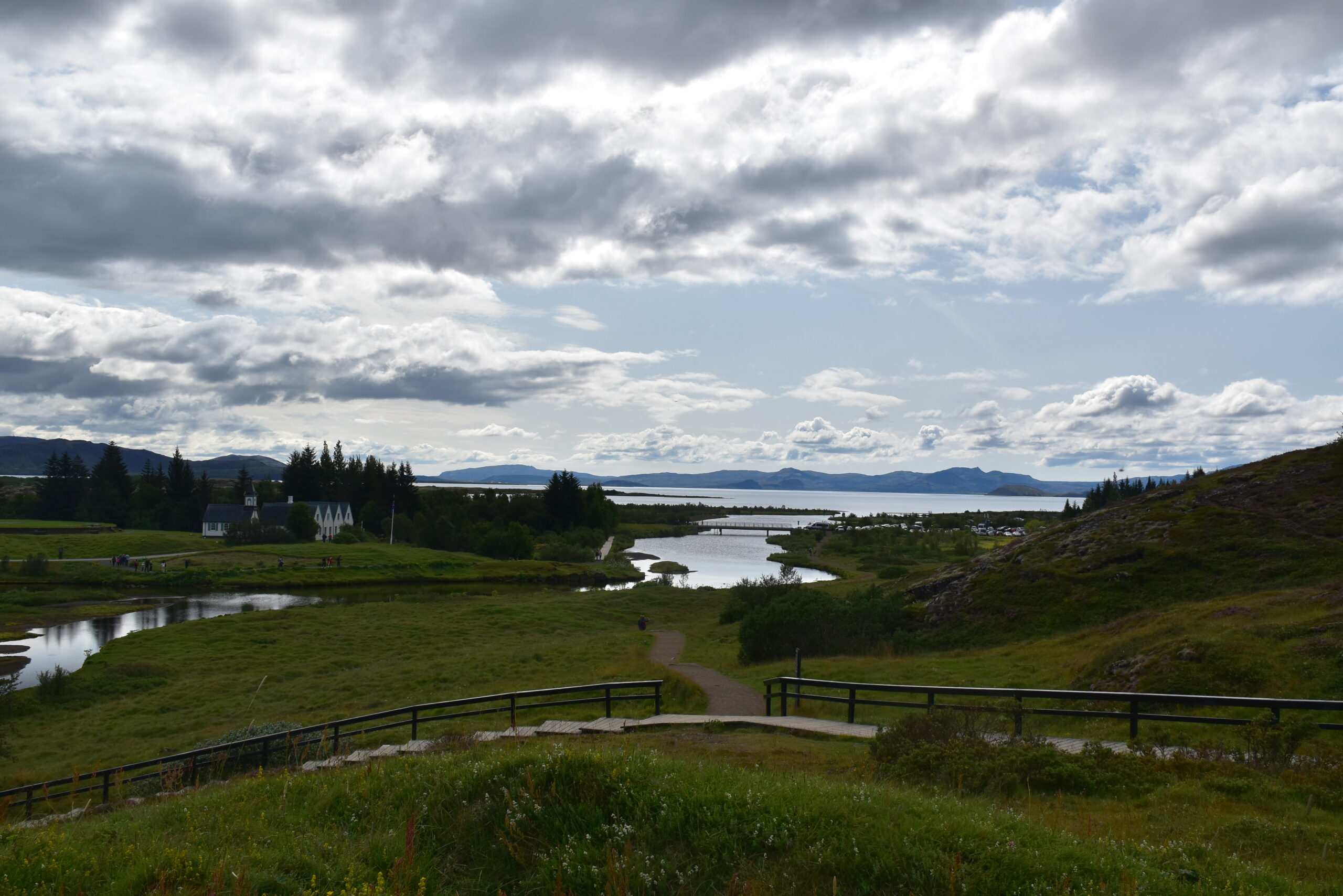 Islanda_03 - Thingviller 17 Il fiume Öxará si getta nel lago Þingvallavatn