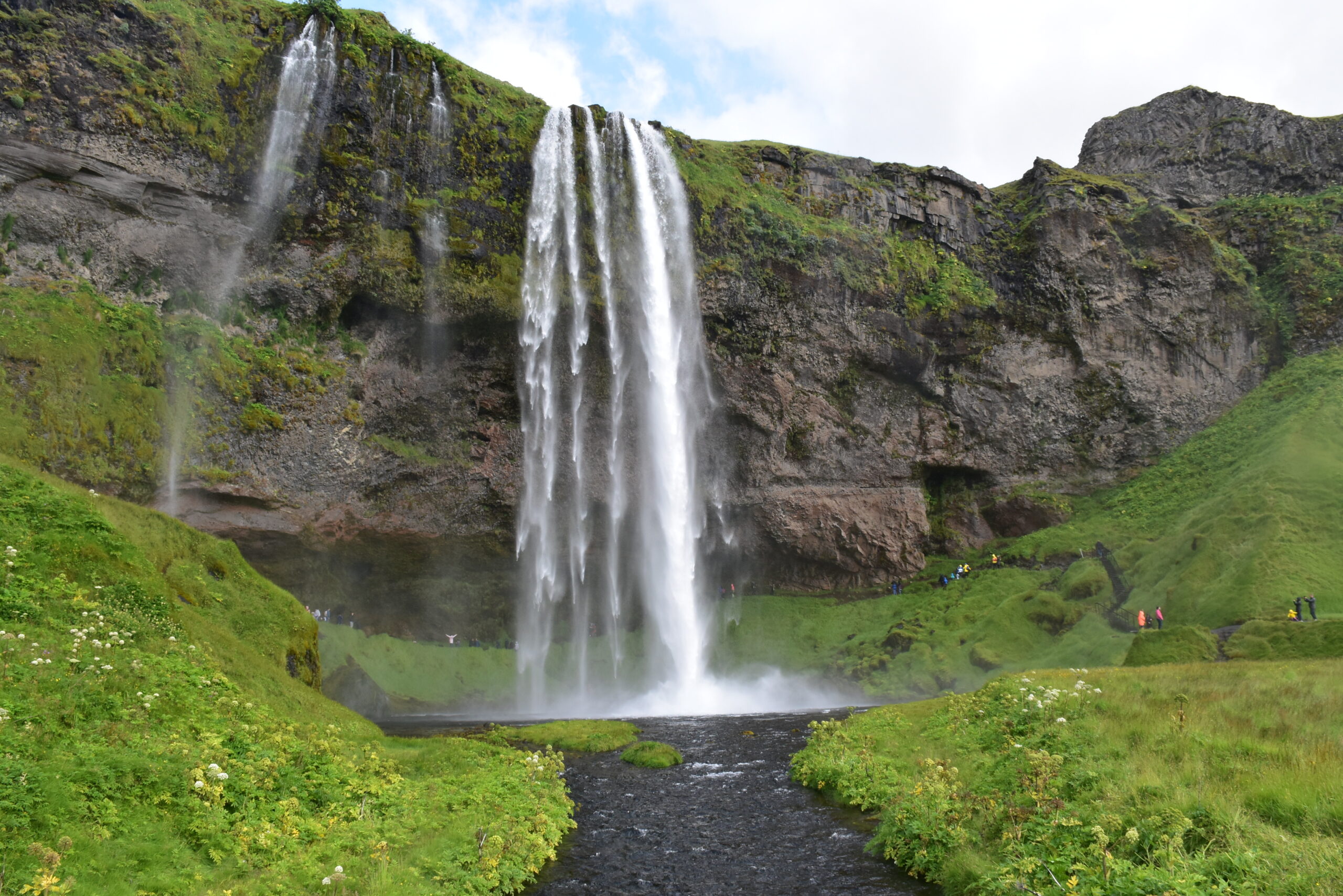 Seljalandsfoss da un'alra prospettiva