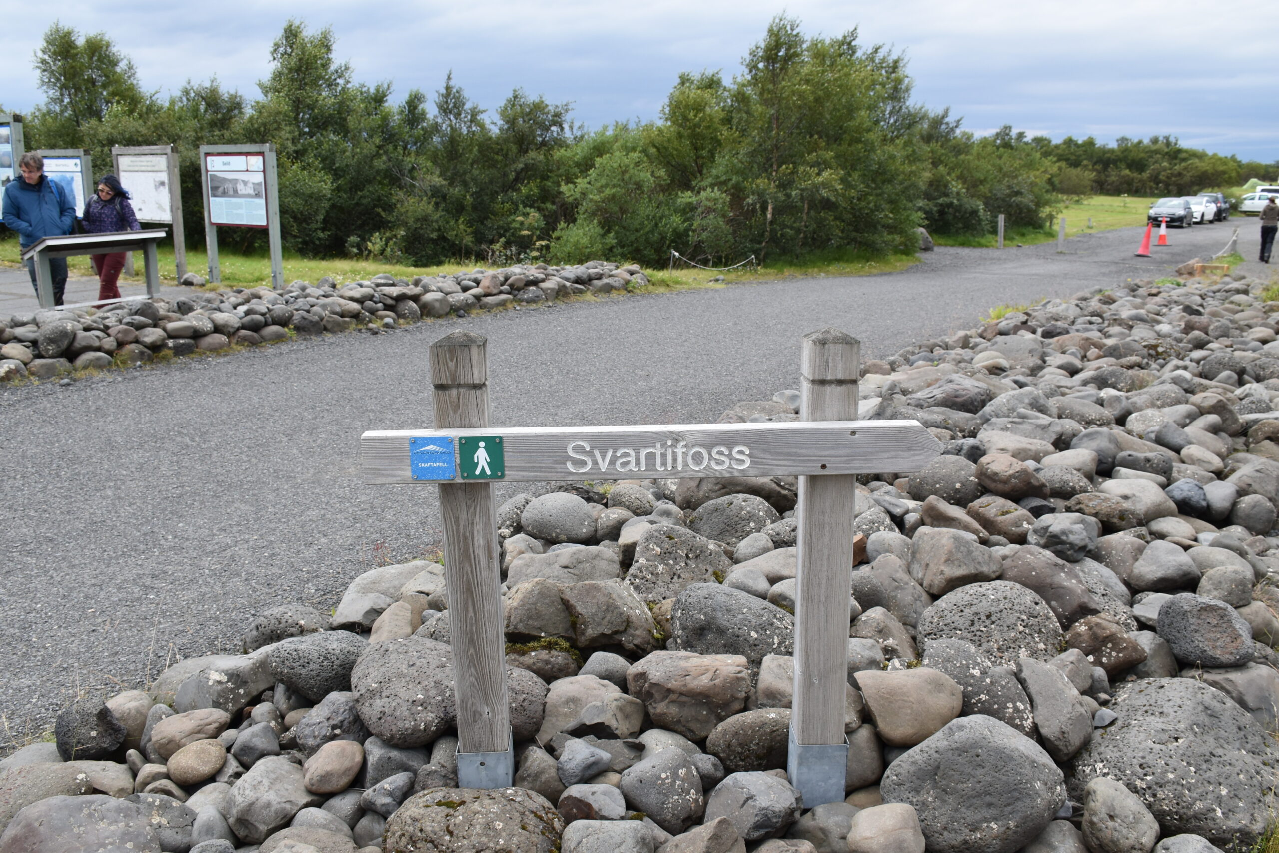 Islanda_10 - Vatnajökull National Park 10 Si parte in direzione di Svartifoss!