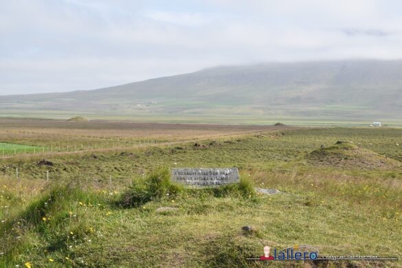 La pietra commemorativa presso Þrístapar