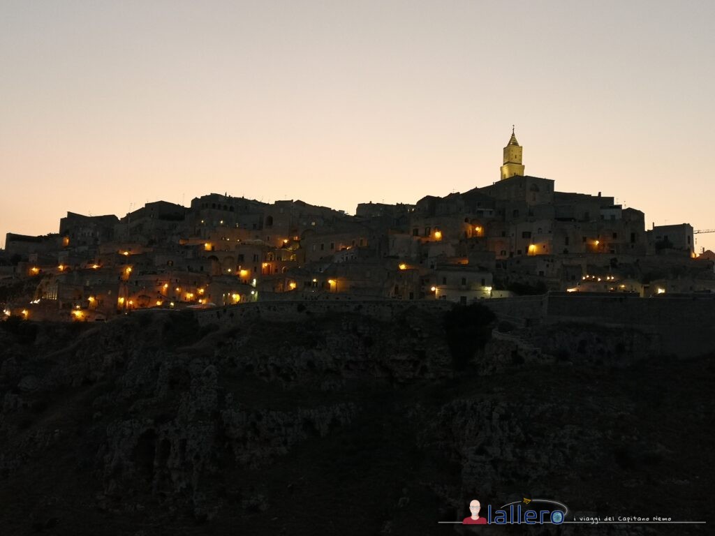 Matera_belvedere_IMG_20200813_201343 Matera dopo il tramonto vista dal belvedere di Murgia Timone