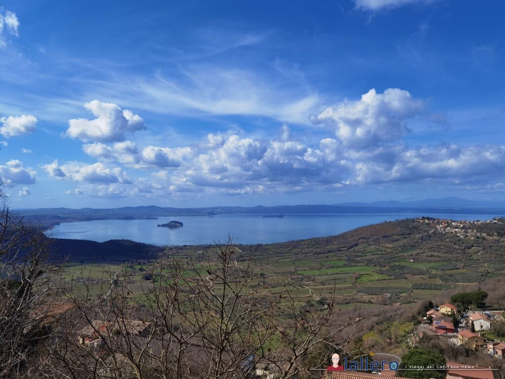 Veduta del lago di Bolsena da Montefiascone