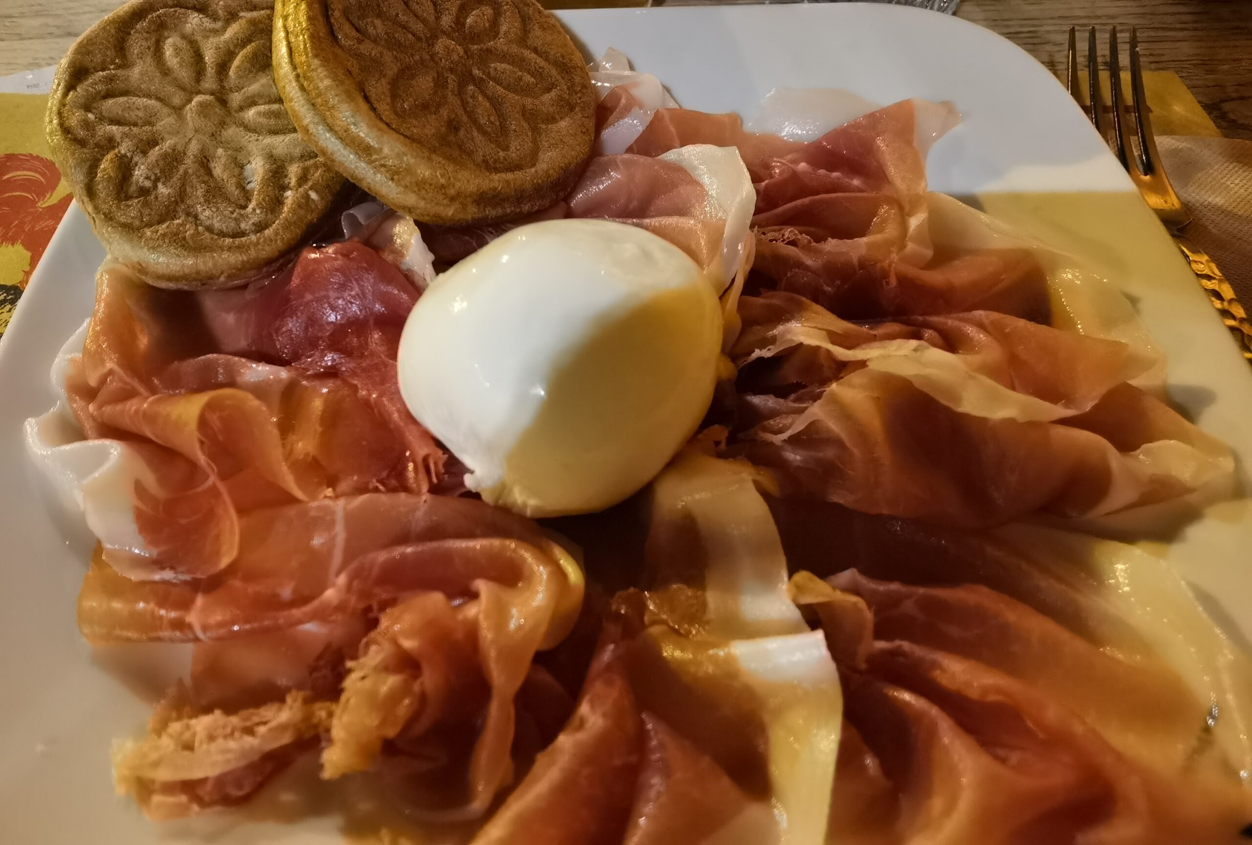 Emilia_Romagna_Bologna_IMG_20220819_215328