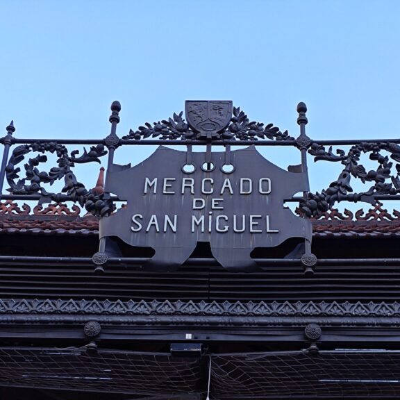 Spagna_Madrid_09 - Mercado San Miguel 02 Insegna del Mercado de San Miguel