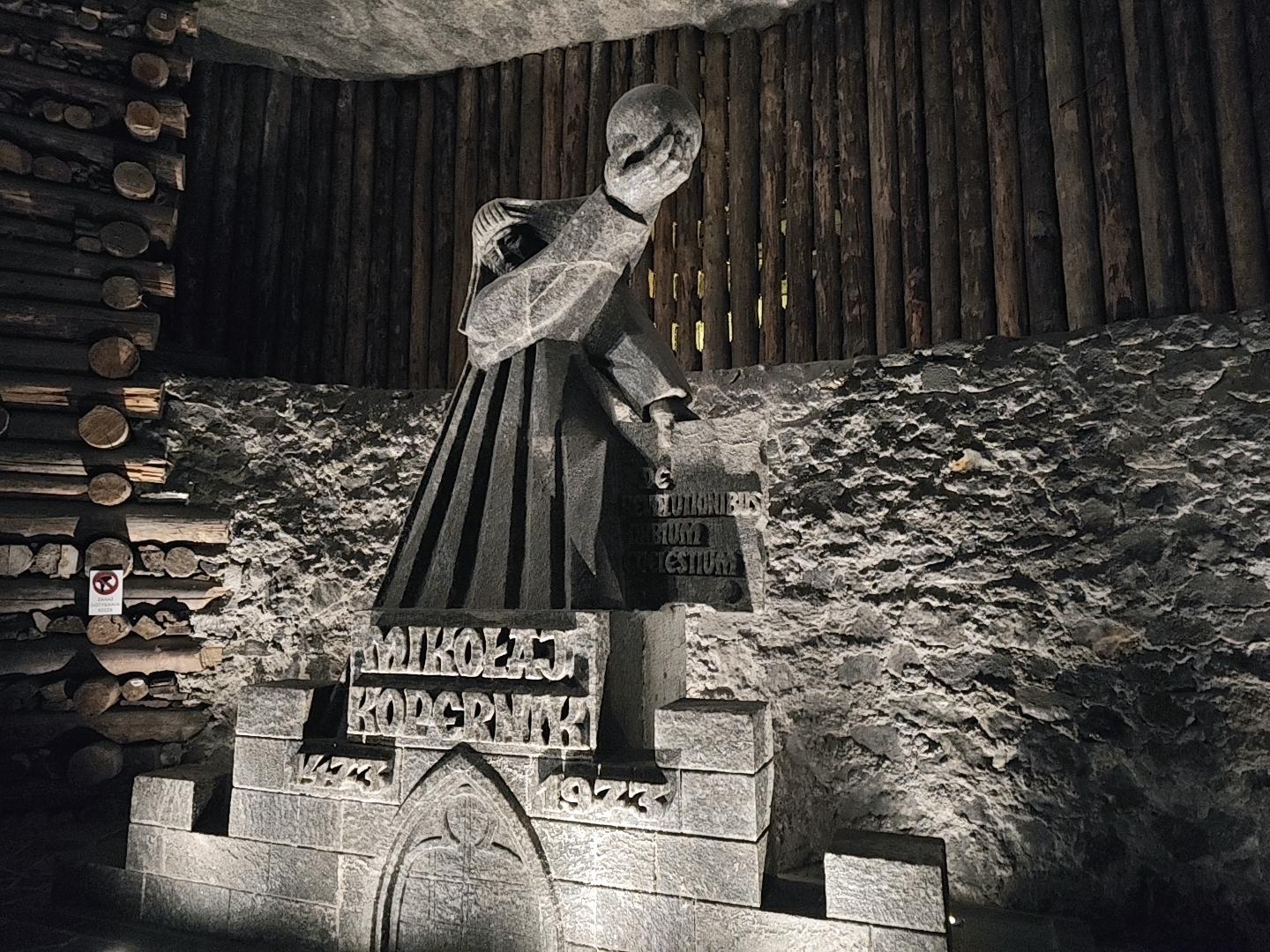 Polonia_Cracovia_15 - Miniere di Wieliczka 04 Statua dedicata a Niccolò Copernico