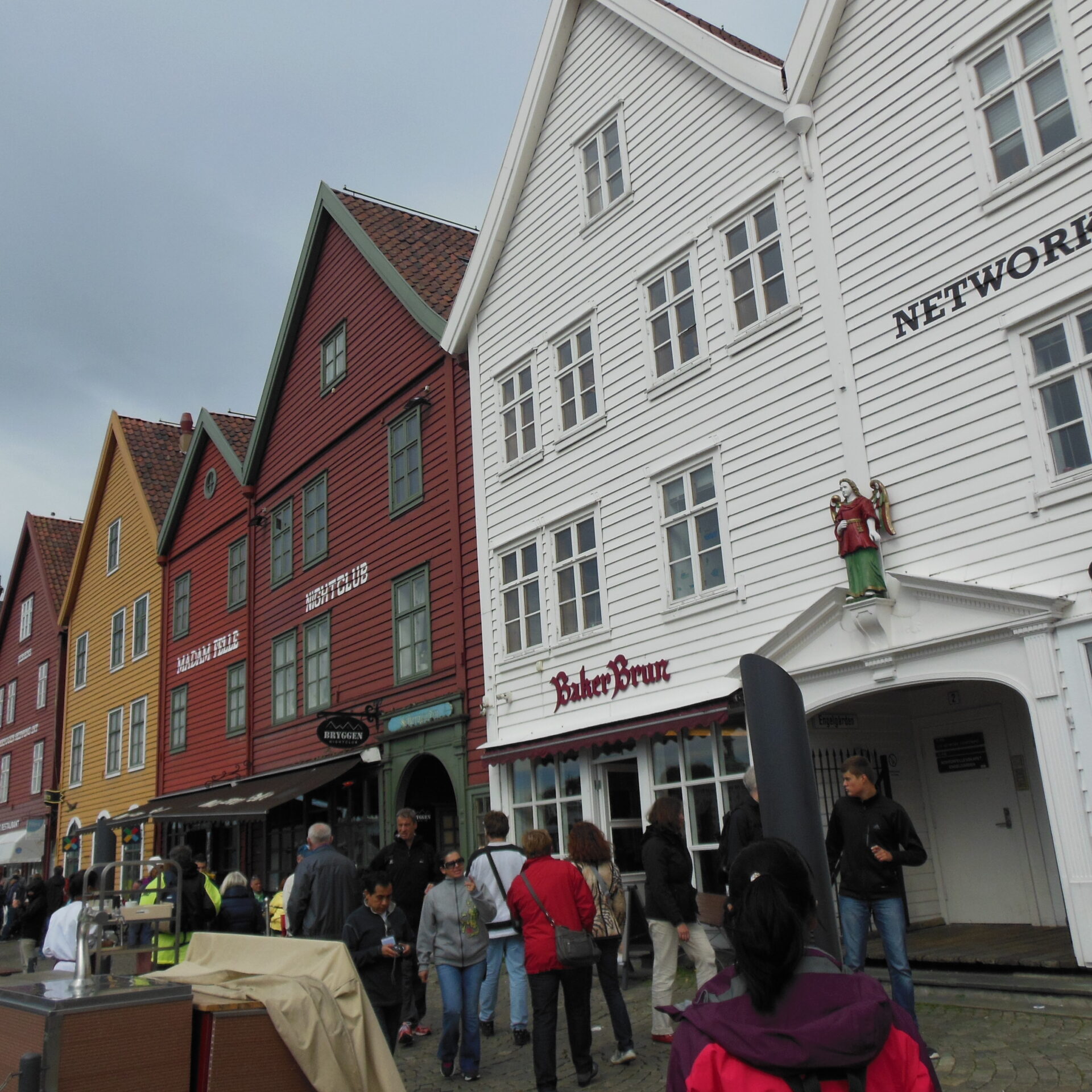 Norvegia_81 - Bergen 059 Le facciate delle case di Bryggen